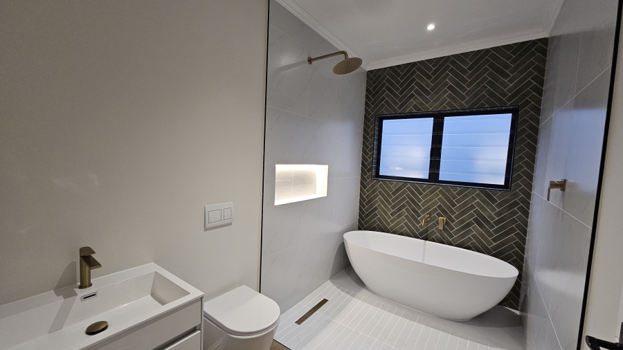 3 Bedroom Property for Sale in Sandown Western Cape